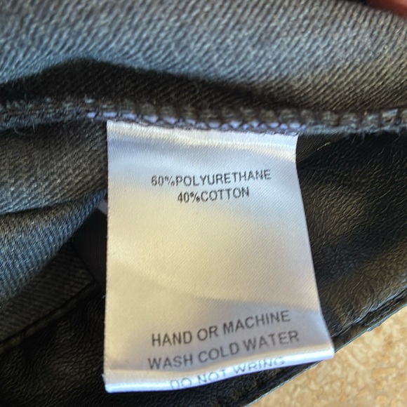 FASHION NOVA cargo pants, wide leg, black faux leather, zip, high waist. M - Picture 13 of 17